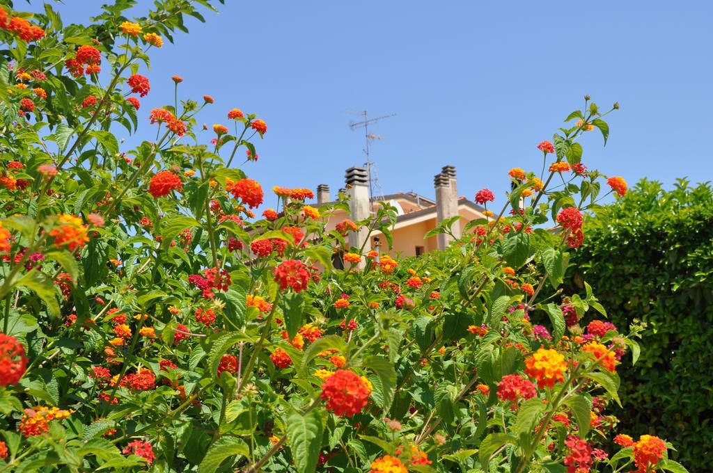 Bed & Breakfast Giardini Di Marzo Лечче Экстерьер фото