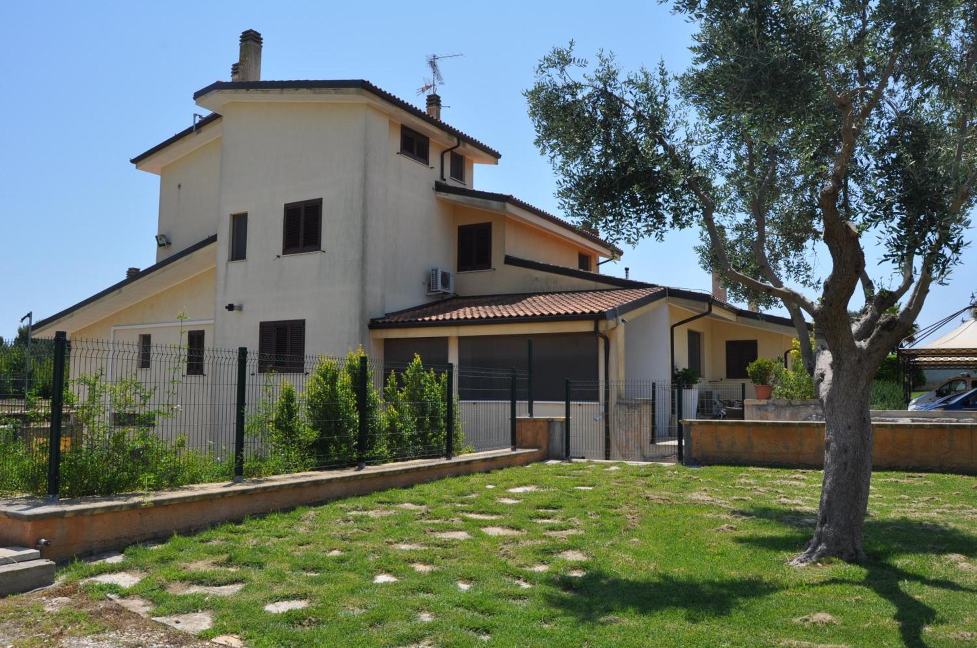Bed & Breakfast Giardini Di Marzo Лечче Экстерьер фото
